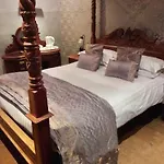 Hotel George & Dragon