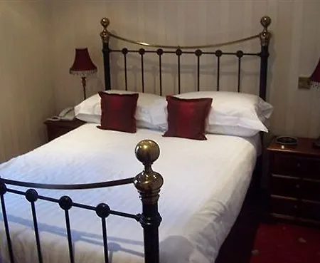 George & Dragon Hotel 4*